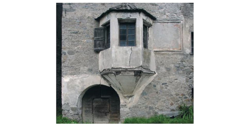 Porte, portoni e portali della Provincia di Sondrio